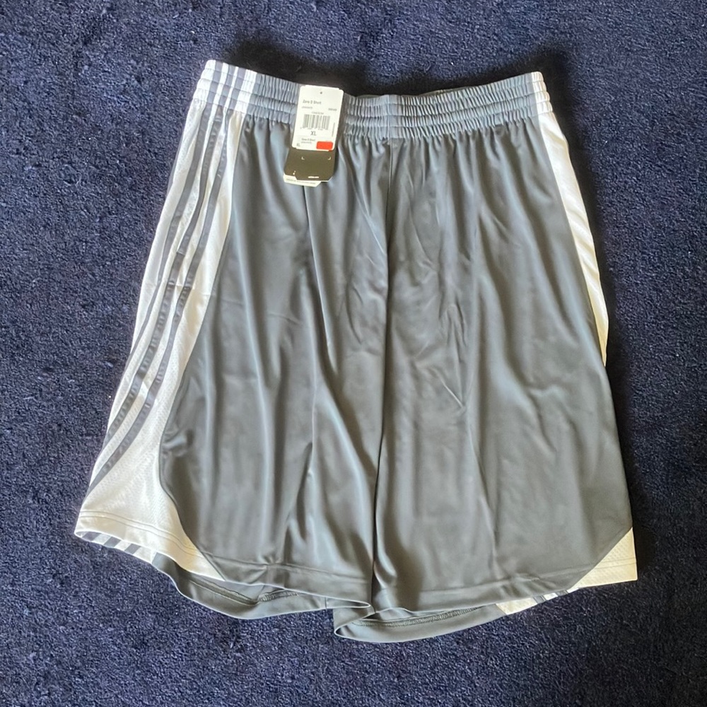 Men’s Brand New Adidas Shorts - XL